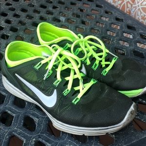 lime green and black nike